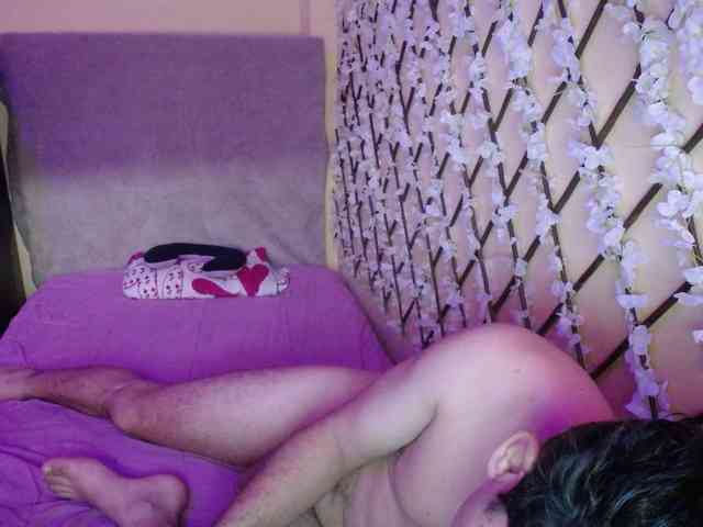 ANDREAHOTCOUPLE69 webcam