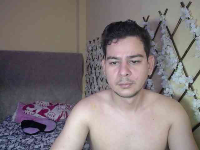 ANDREAHOTCOUPLE69 webcam