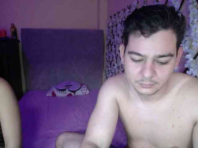 ANDREAHOTCOUPLE69 webcam