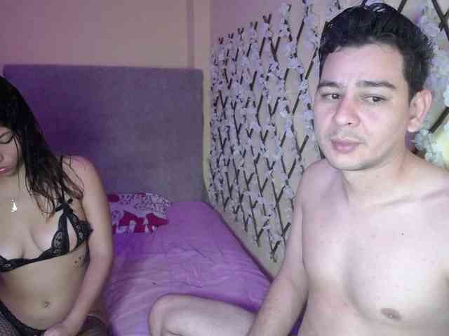 ANDREAHOTCOUPLE69 webcam