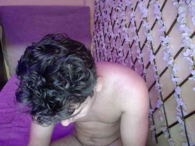 ANDREAHOTCOUPLE69 webcam