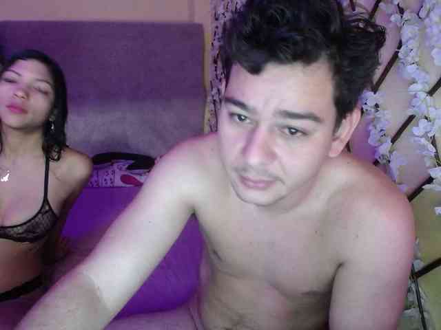 ANDREAHOTCOUPLE69 webcam