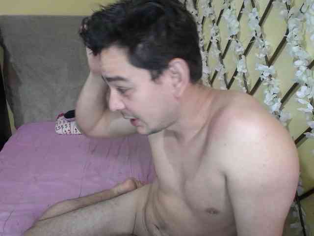 ANDREAHOTCOUPLE69 webcam