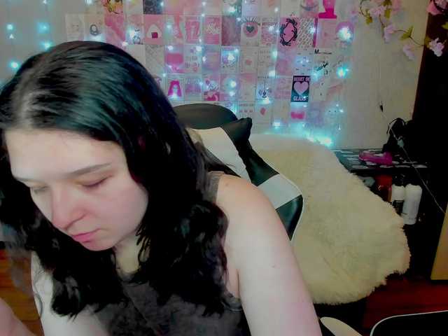 Acid-Kate's BongaCams show and profile