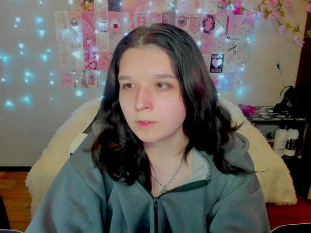 Acid-Kate's BongaCams show and profile