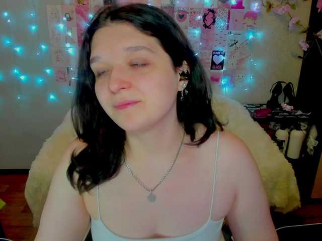 Acid-Kate's BongaCams show and profile