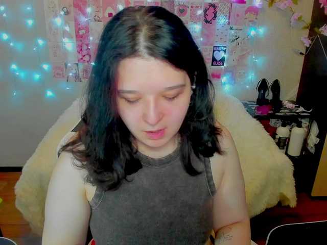 Acid-Kate's BongaCams show and profile