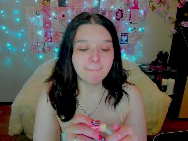 Acid-Kate's BongaCams show and profile