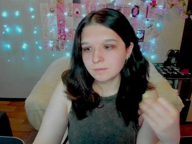 Acid-Kate's BongaCams show and profile