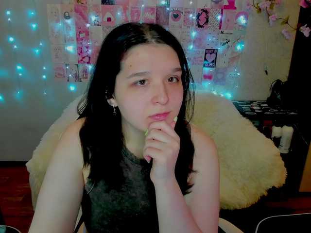 Acid-Kate's BongaCams show and profile