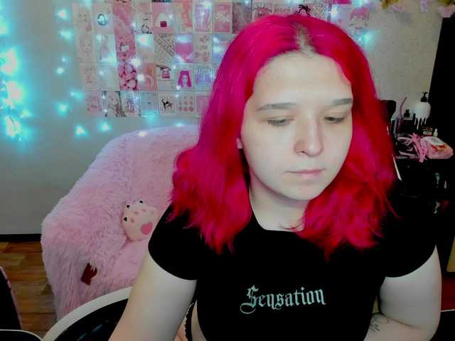 Acid-Kate's BongaCams show and profile