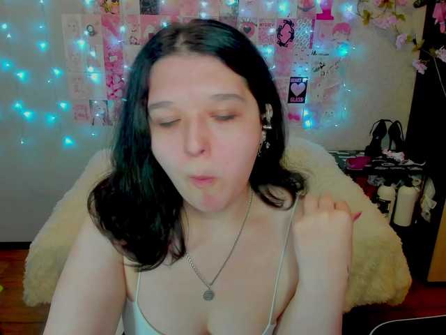 Acid-Kate's BongaCams show and profile