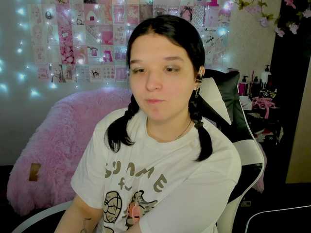 Acid-Kate's BongaCams show and profile