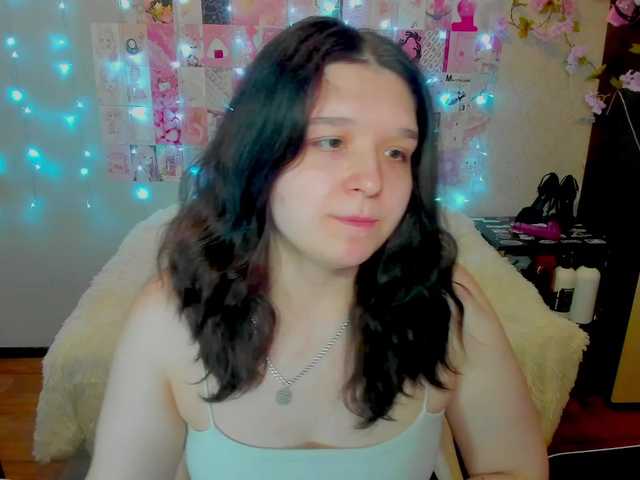 Acid-Kate's BongaCams show and profile