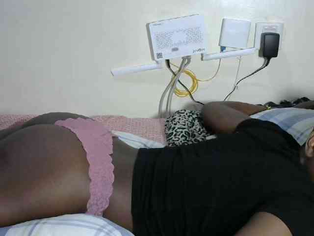 Lovelyacce webcam