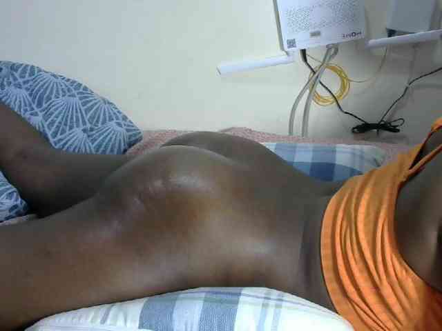 Lovelyacce webcam