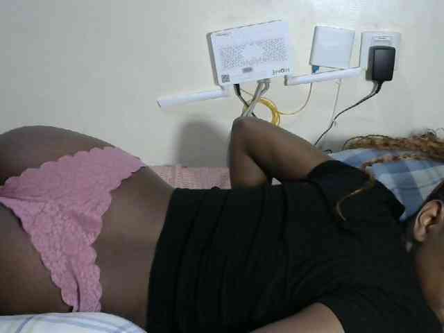 Lovelyacce webcam