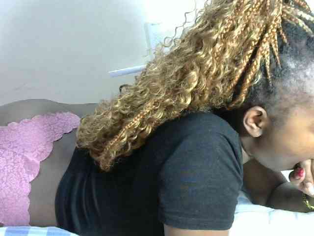 Lovelyacce webcam