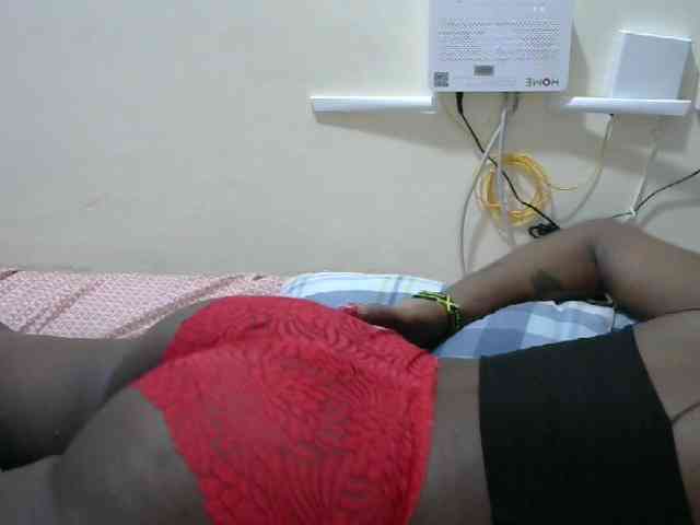 Lovelyacce webcam