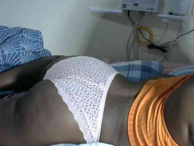 Lovelyacce webcam