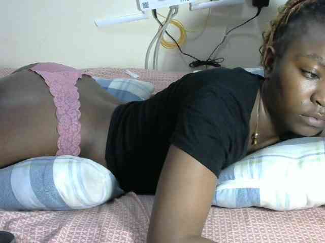 Lovelyacce webcam