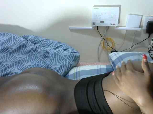 Lovelyacce webcam