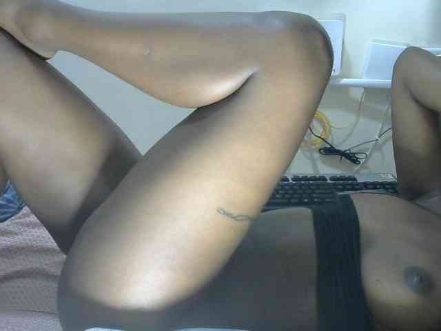 Lovelyacce webcam