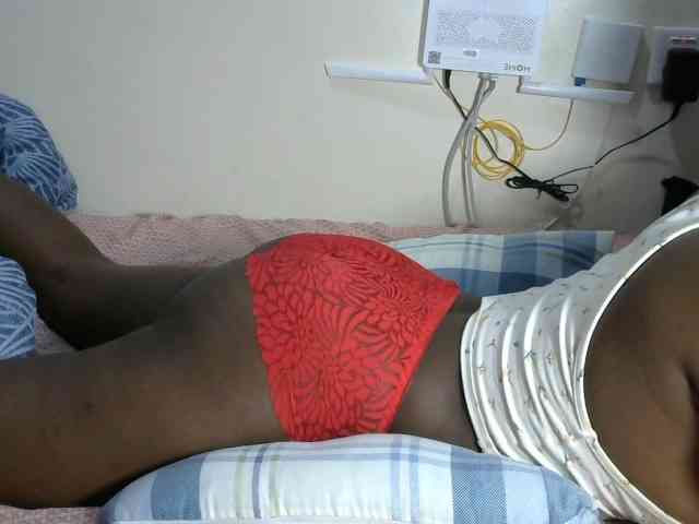 Lovelyacce webcam