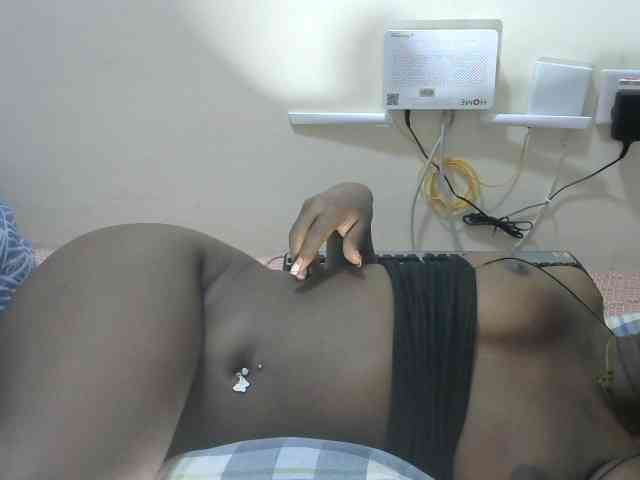 Lovelyacce webcam