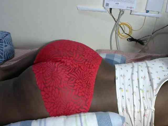 Lovelyacce webcam
