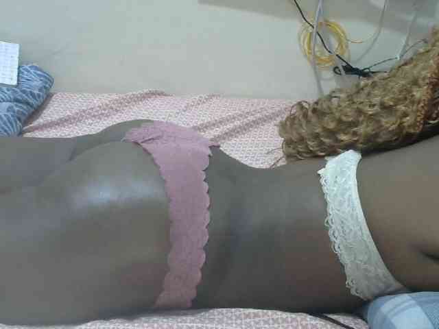 Lovelyacce webcam