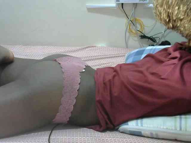 Lovelyacce webcam