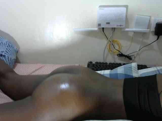 Lovelyacce webcam