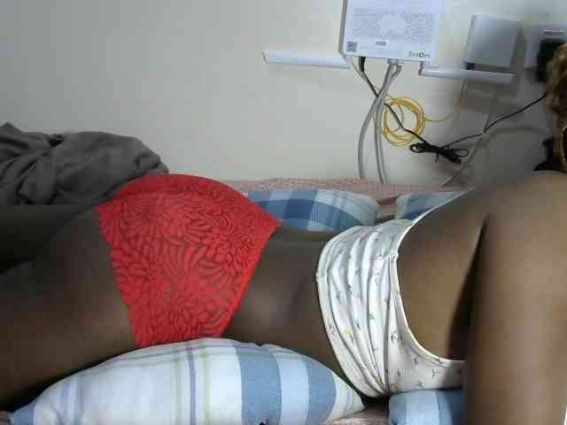 Lovelyacce webcam