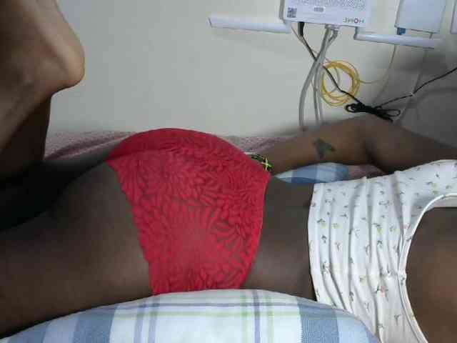 Lovelyacce webcam