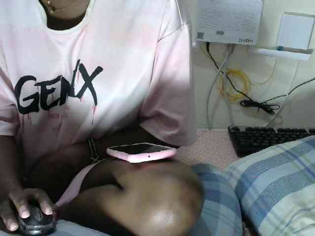 Lovelyacce webcam