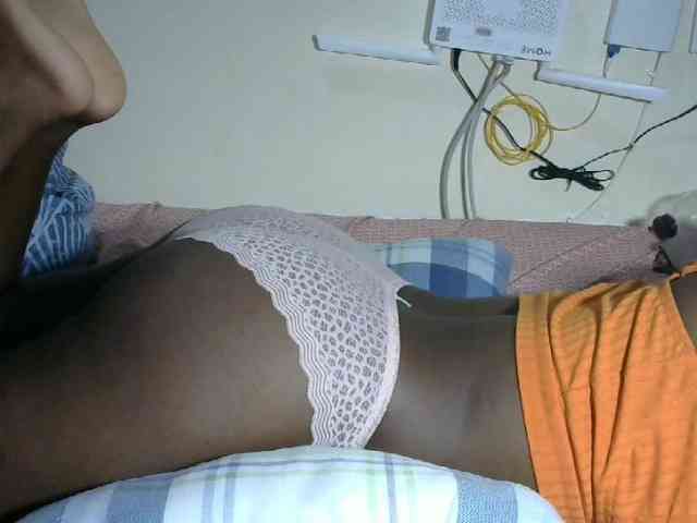 Lovelyacce webcam