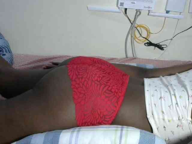Lovelyacce webcam