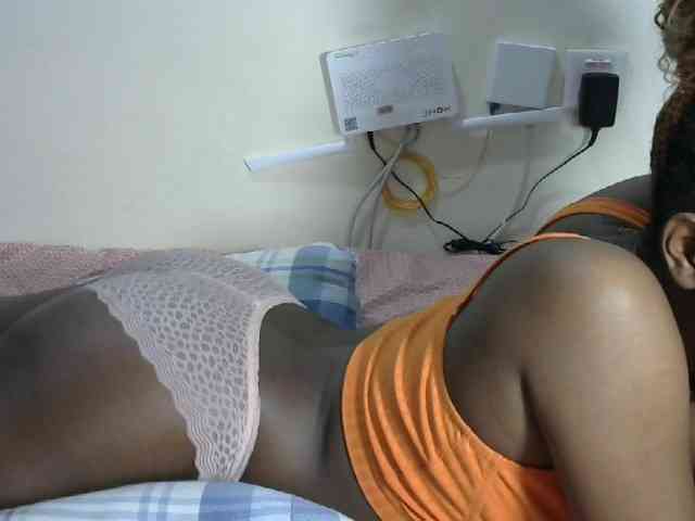 Lovelyacce webcam