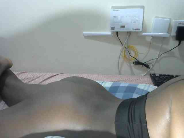 Lovelyacce webcam