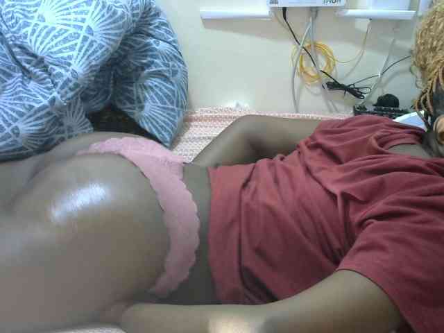 Lovelyacce webcam