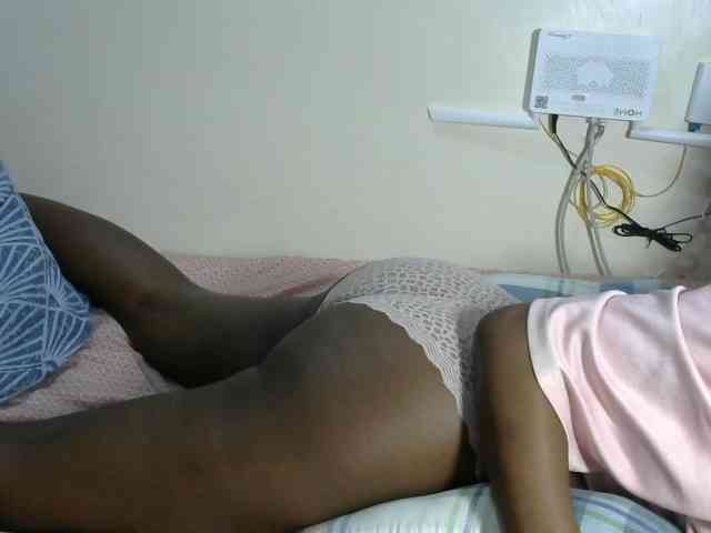 Lovelyacce webcam