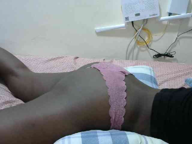 Lovelyacce webcam