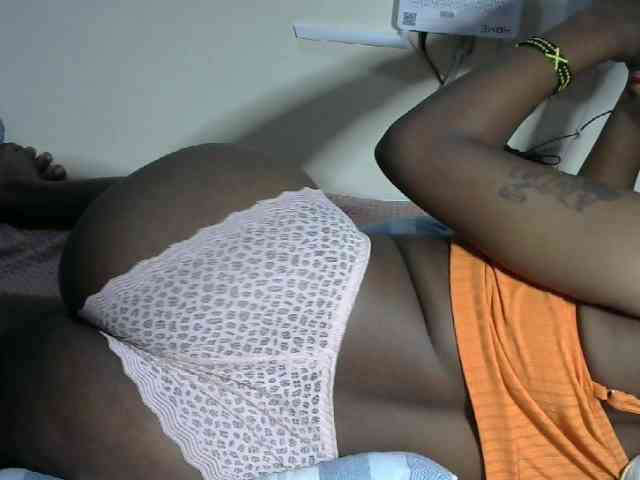 Lovelyacce webcam