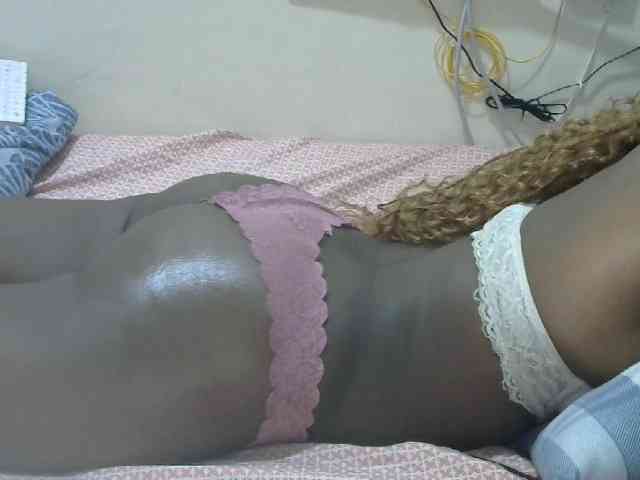 Lovelyacce webcam