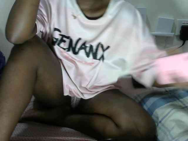 Lovelyacce webcam