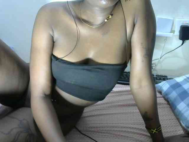 Lovelyacce webcam