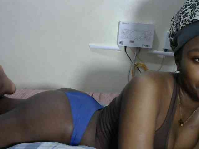 Lovelyacce webcam