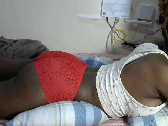 Lovelyacce webcam