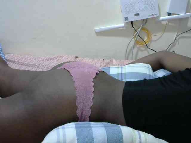 Lovelyacce webcam